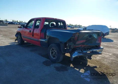 2001 Chevrolet Silverado 1500 Ls z USA, uszkodzony, nr VIN 1GCEC19VX1Z208353